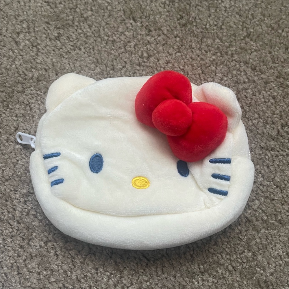 Sanrio Hello Kitty Cosmetic Bag - White and Red